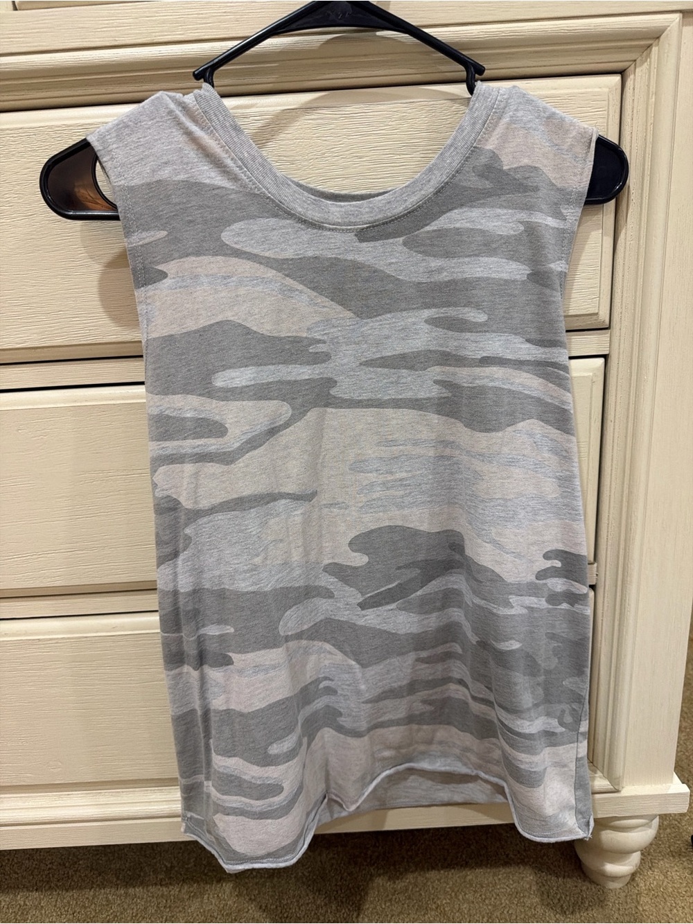 Zoe + Liv Gray Camo Sleeveless Tank